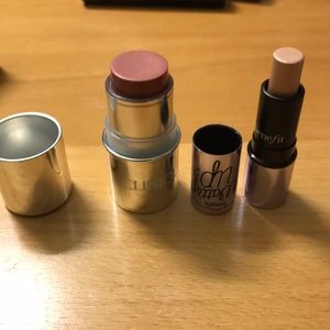 Brand new clinque benefit bundle